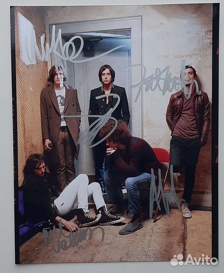 Автограф The strokes