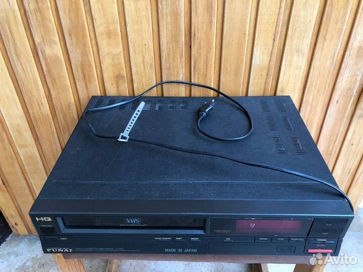 Видеомагнитофон японский Funai