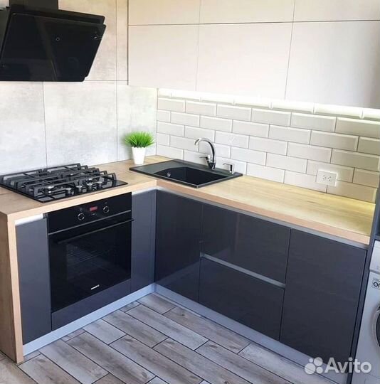 Кухонный гарнитур угловой