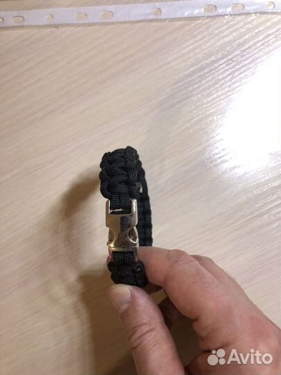 Браслет из паракорда