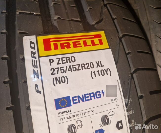 Pirelli P Zero 275/45 R20 и 305/40 R20