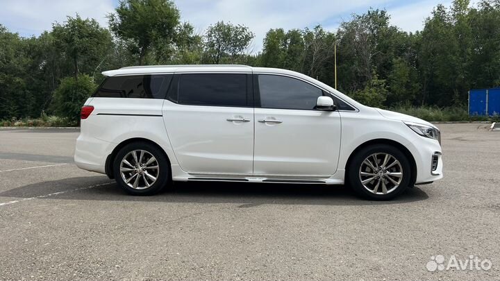 Прокат Kia Carnival на свадьбу