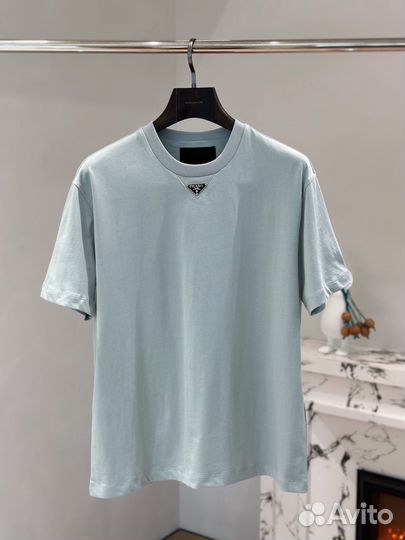 Футболка Prada