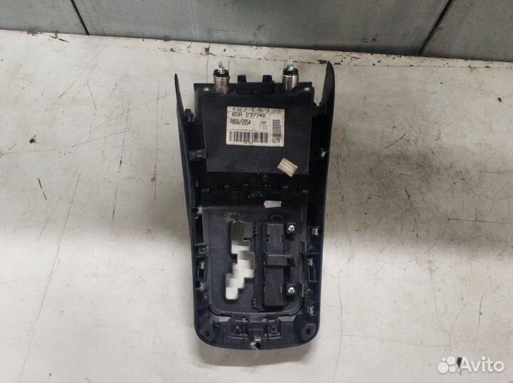 Консоль центральная Kia Ceed 2006-2012