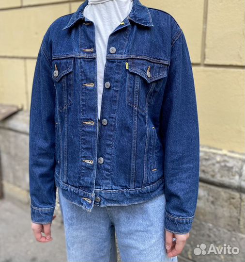 Джинсовая куртка levis