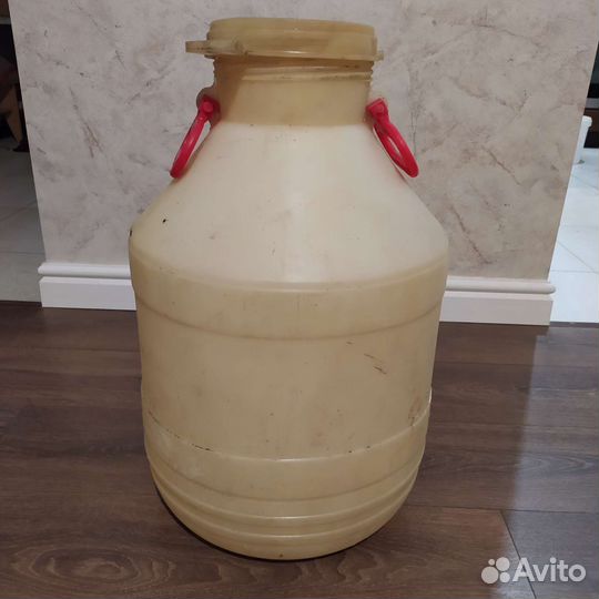 Бак пластмассовый