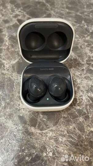 Беспроводные наушники Samsung Galaxy Buds 2