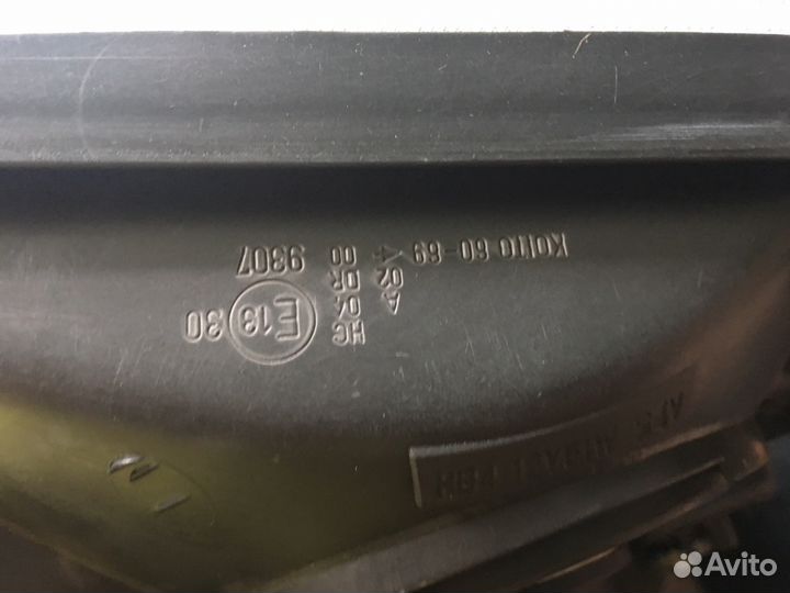 Фара Toyota Land Cruiser 100