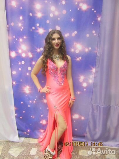 Танцоры на праздник