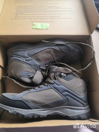 Кроссовки мужские 40 размер