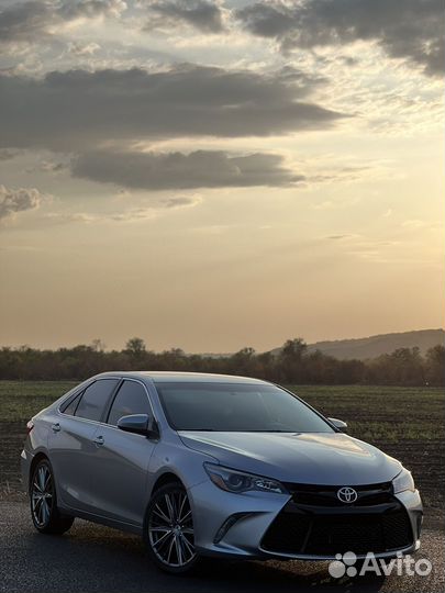 Toyota Camry 2.5 AT, 2015, 215 000 км