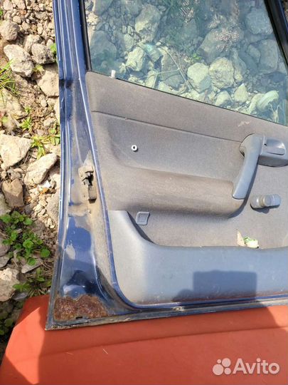 Замок ручка водительская на Шкода фелиция