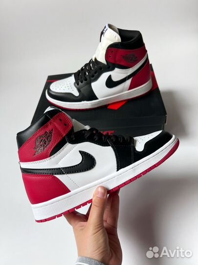 Nike air jordan 1 mid