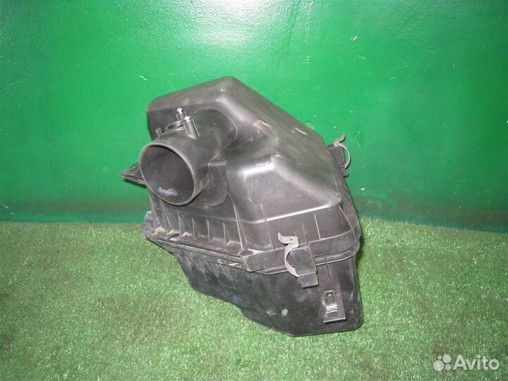 Корпус воздушного фильтра Toyota RAV4 A30 2007