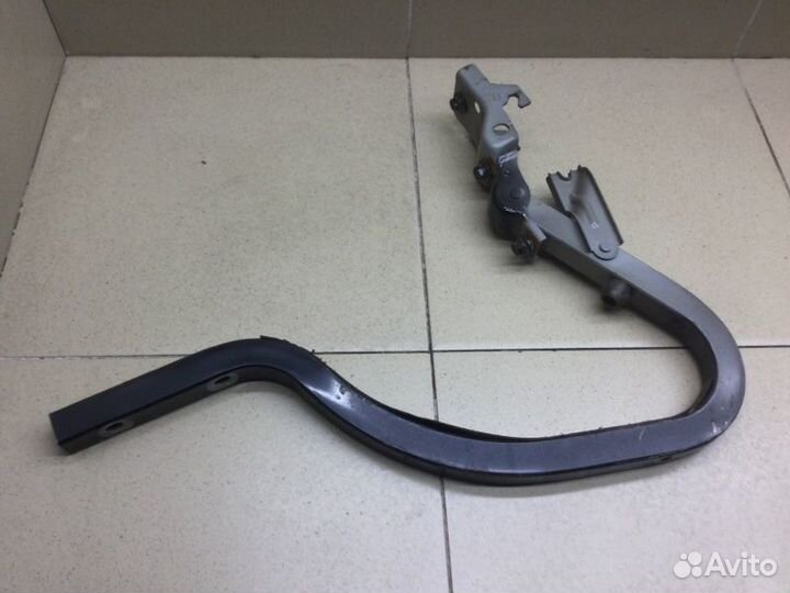 Петля крышки багажника правая Chevrolet Lacetti