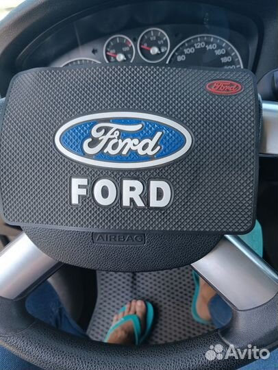 Коврик на панель автомобиля Ford