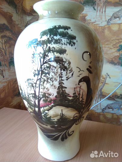 Большая керамическая ваза для цветов