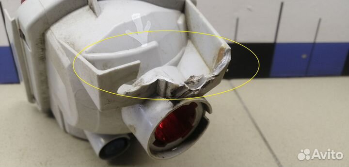 Фонарь задний в бампер левый Land Cruiser (150) -P