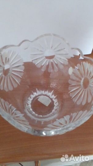 Хрустальная ваза