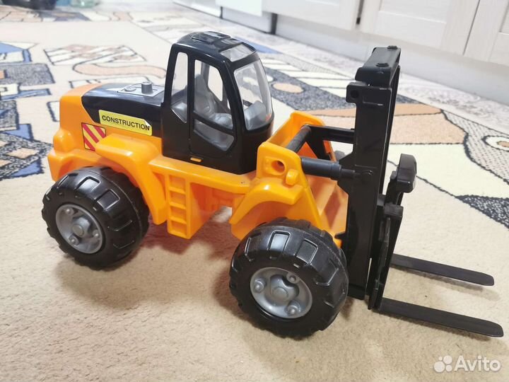 Трактор погрузчик большой игрушка для мальчика