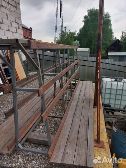 Сдаю пирамиду для окон