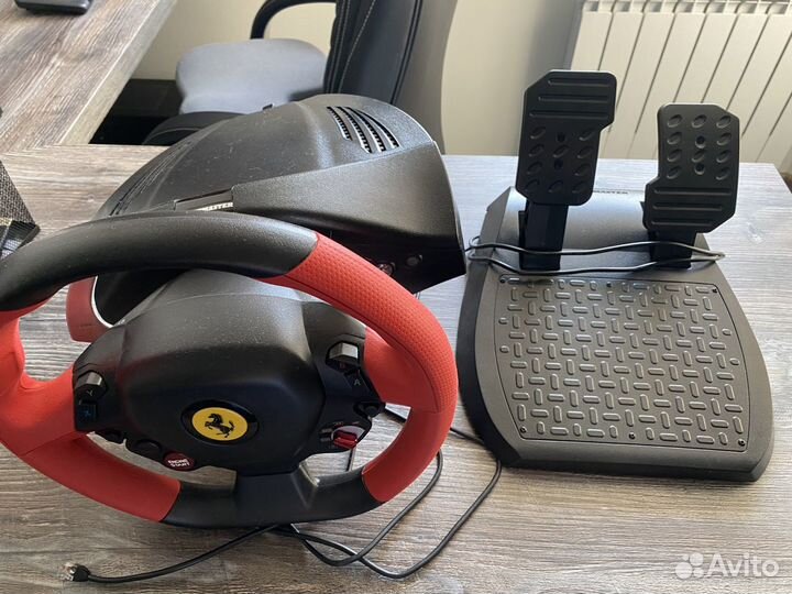 Руль Thrustmaster Ferrari 458 Spider Rasing Wheel
