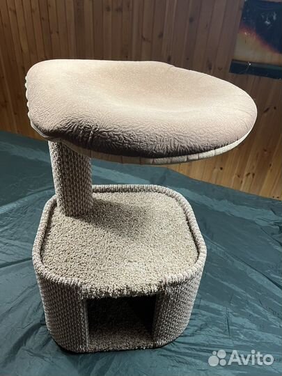 Домик для кошки с когтеточкой