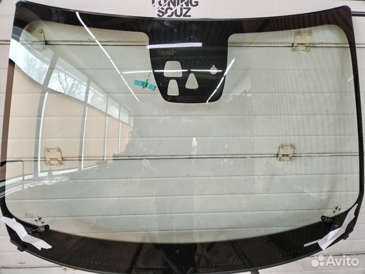 Лобовое стекло Volvo Xc60 Вольво Хс60