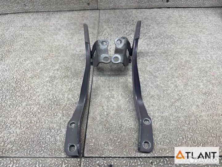 Петля капота daihatsu tanto