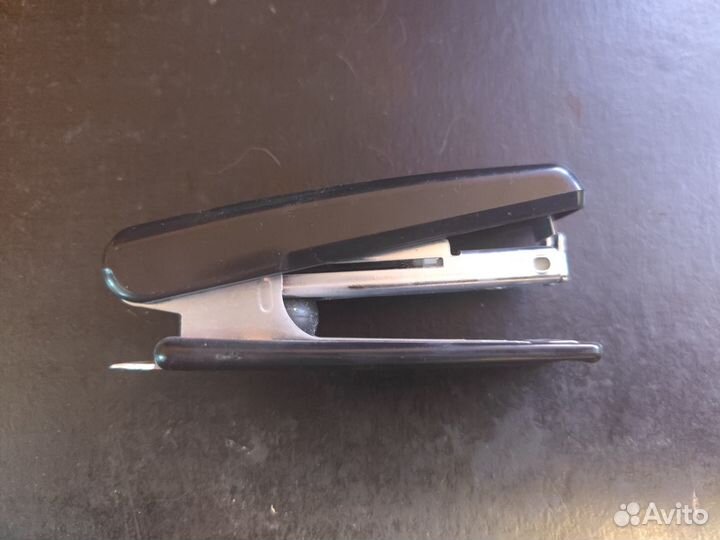 Дырокол Eagle 839