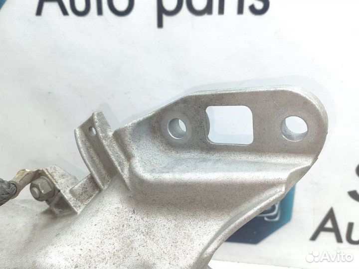 Кронштейн двигателя левый Bmw X6 E71 N54B30 2008