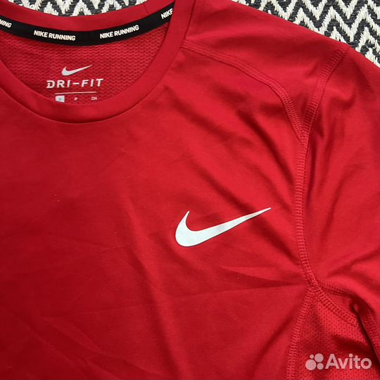 Рашгард nike running Dri-Fit