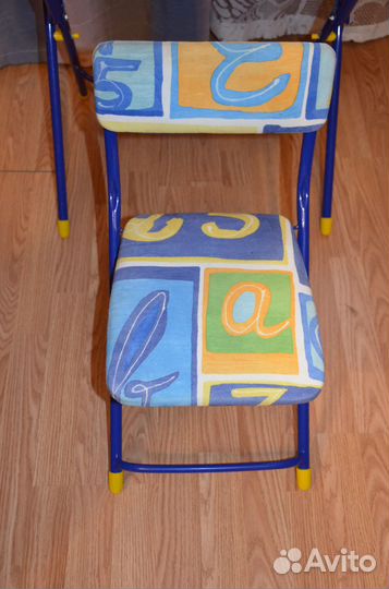 Набор детской мебели (стол + стул)