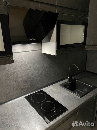 Кухня угловая черная В наличии