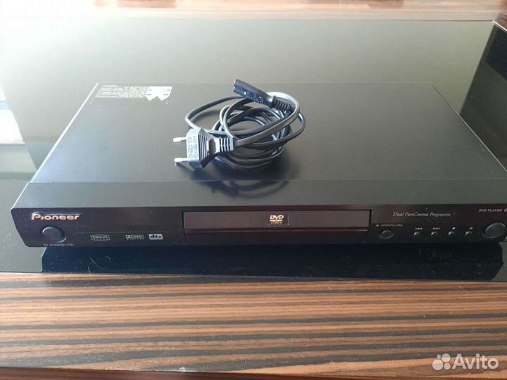DVD плеер Pioneer DV-470