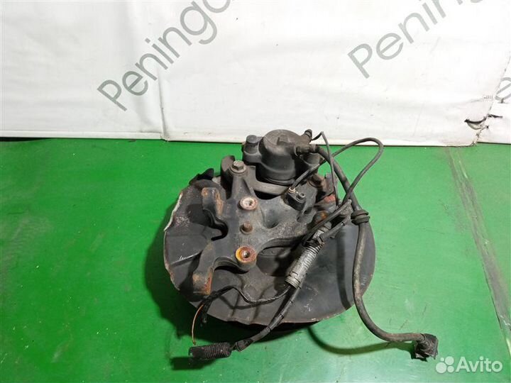 Ступица (кулак, цапфа) передняя правая Bmw