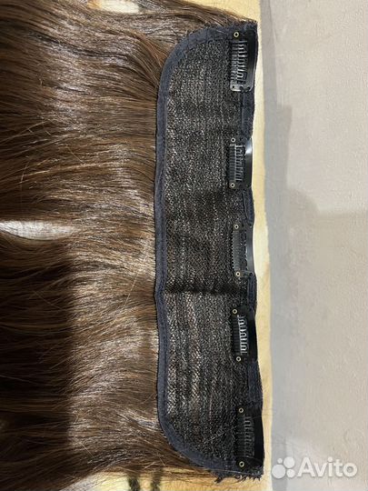 Волосы на заколках