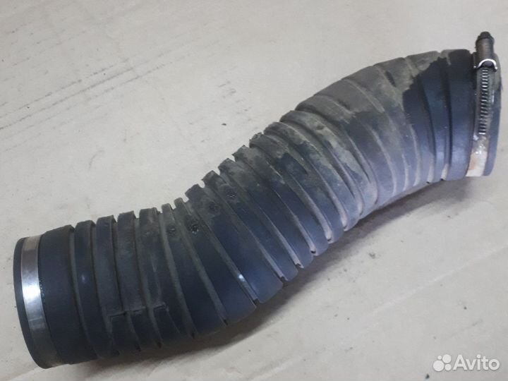 Патрубок воздуховода ауди 100с4 audi 100c4