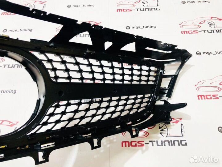 Решетка радиатора CLS W218 Diamond Silver 10-14