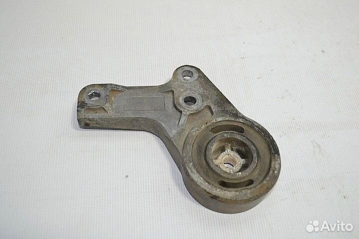 Подушка радиатора, правая scania P-series (01.04)