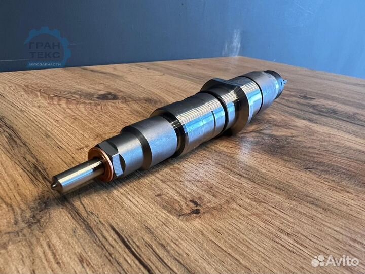 Форсунки дизельные 445120236