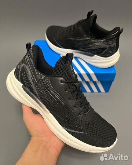 Кроссовки мужские оптом