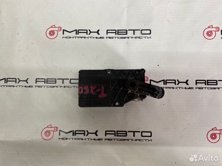 Б/У Сервопривод заслонки печки (моторчик