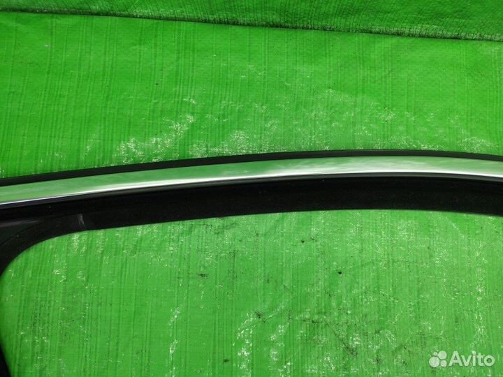 Уплотнитель п/п стекла+ хром Touareg/Cayenne 10-18