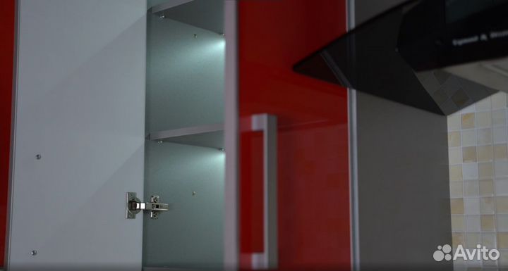 Подсветка гардероба в трех цветах