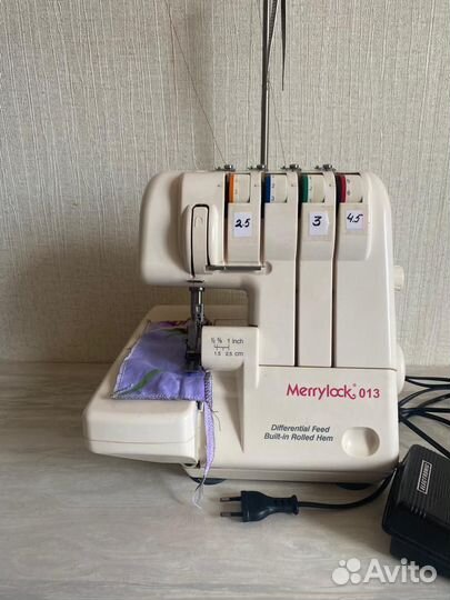 Швейная машина оверлок