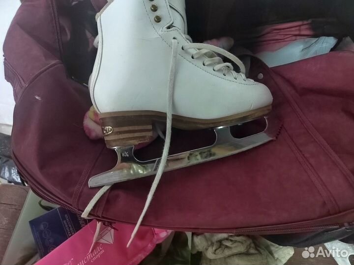 Фигурные коньки jackson elle