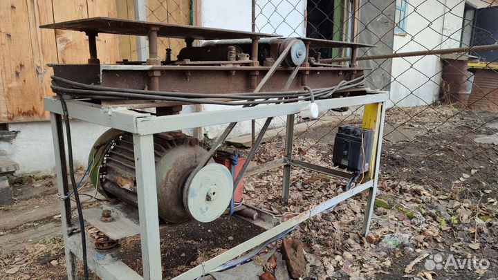 Деревообрабатывающий станок