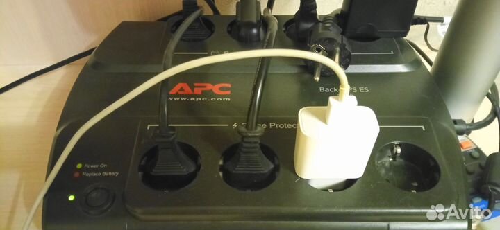 Ибп APC Back-UPC ES 700 рабочий с АКБ