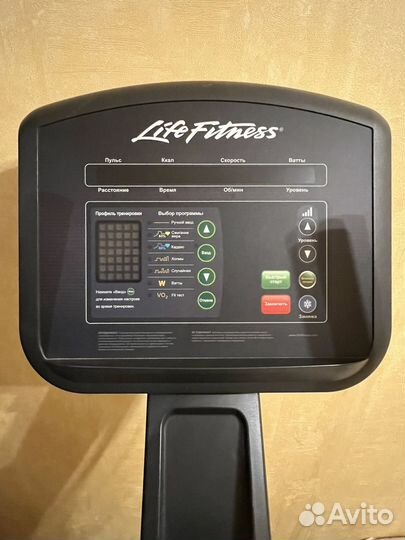Велотренажер Life Fitness